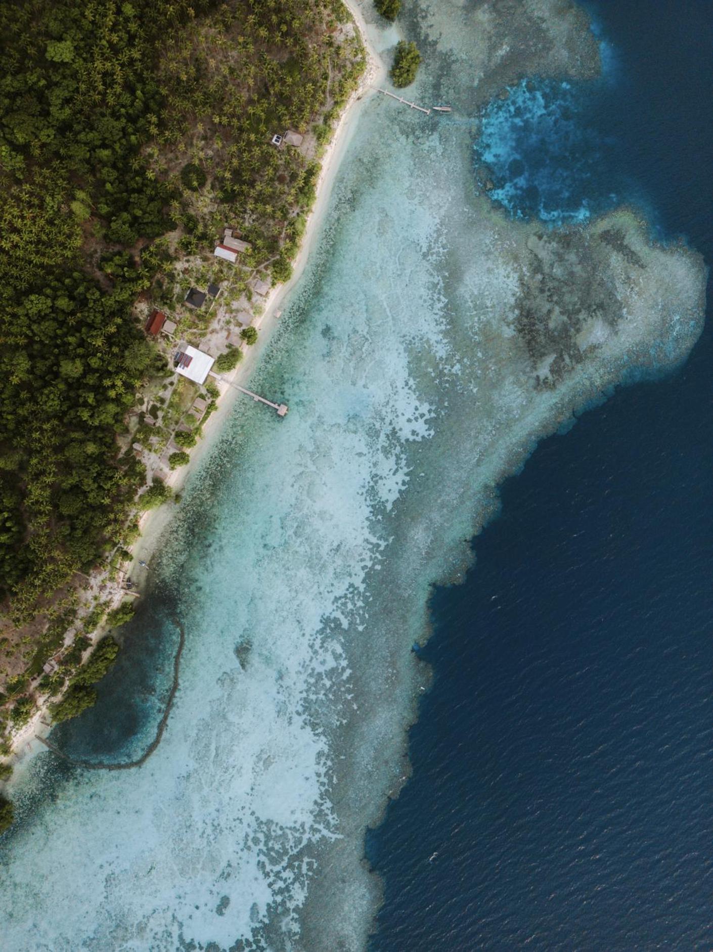 Reconnect - Private Island Resort & Dive Center Togean - Buka Buka Island Ampana Exterior foto